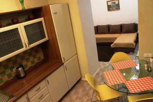 Nadezhda Apartments On Abylai Khan Ave.