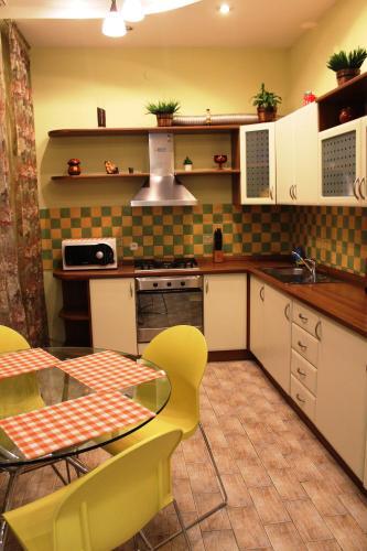 Nadezhda Apartments On Abylai Khan Ave.