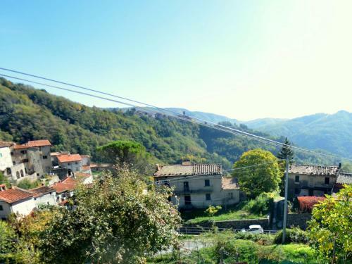 Lavish Cottage In San Marcello Pistoiese With Pool