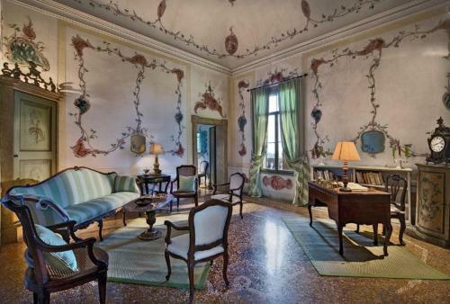 Pralungo Villa Sleeps 8 Air Con