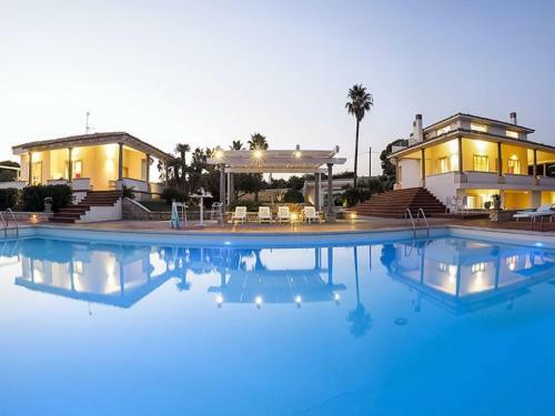 Marina Di Modica Villa Sleeps 18 Pool Air Con Wifi