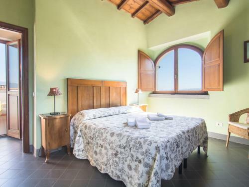 Expansive Holiday Home In Florence With Swimming Pool