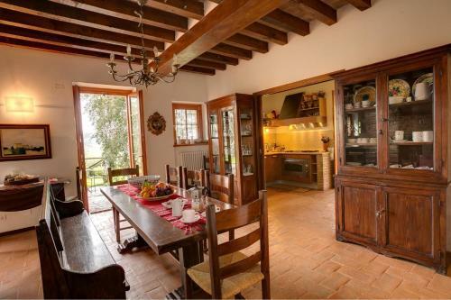 Mercanzie Villa Sleeps 12 Pool Wifi