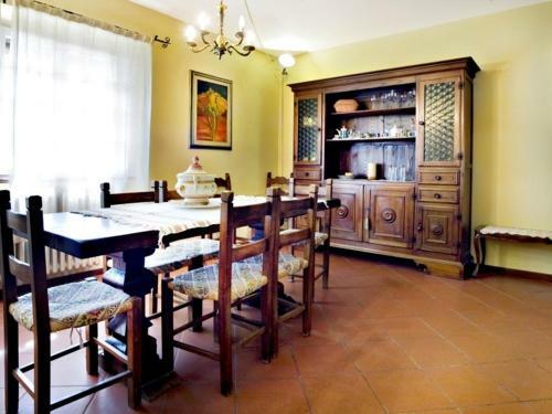 Torricella Villa Sleeps 8 Pool Wifi
