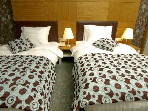 Grand Nur Plaza Hotel