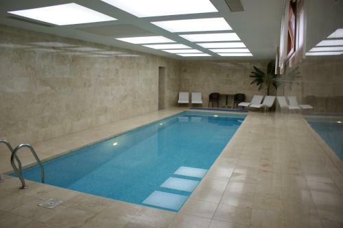 Grand Nur Plaza Hotel