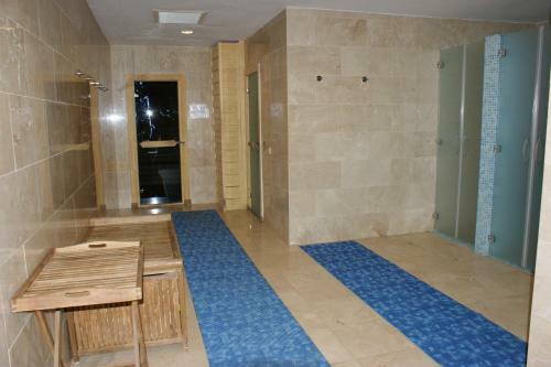 Grand Nur Plaza Hotel