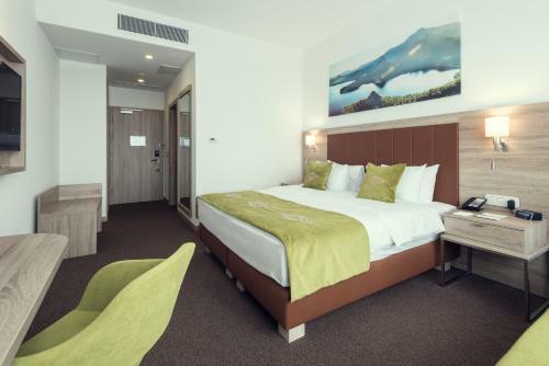 Hotel Wyndham Garden Astana