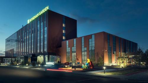 Hotel Wyndham Garden Astana
