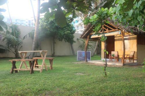 Hostal Beach Rip Rap Cabana And Guest