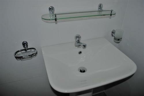 Hill House Galle Holiday Home