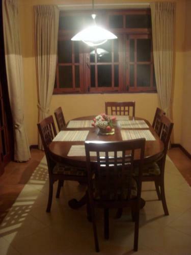 Hotel Estancia - Modern Bungalow In Kandy