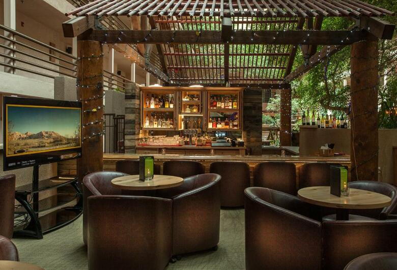 Hotel Canyon Plaza Resort