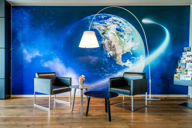 Discovery Hotel