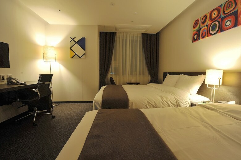 Yongin Central Co-op Hotel