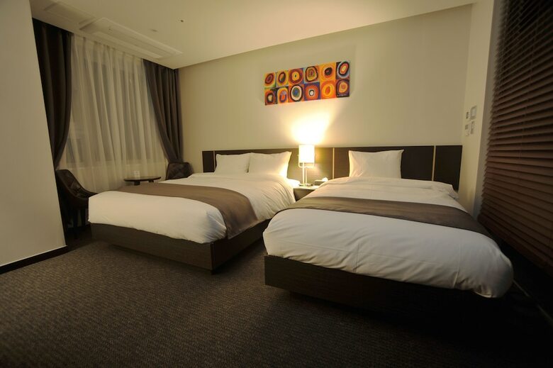 Yongin Central Co-op Hotel