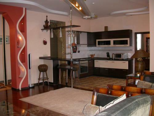 Apartamento Ahome 30 At Dostyk 162