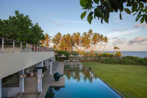 Hotel Ravana Garden