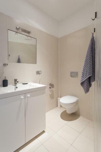 "all Saints" Church Apartment 1 Bedr