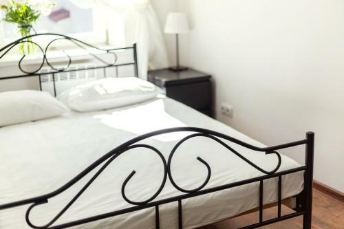 Authentic Vokieciu Old Town Apartment