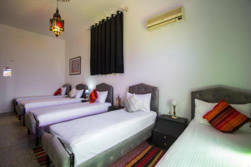 Albergue H�tel Fontaine Campini