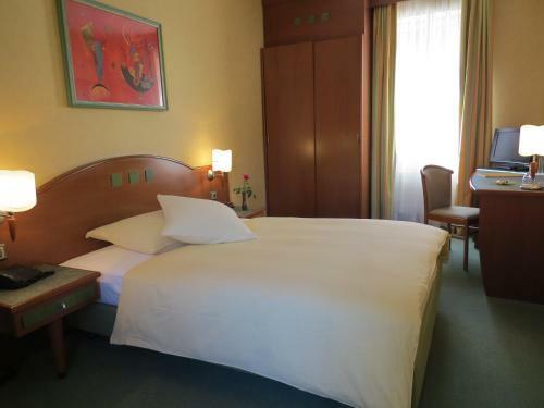 Hotel H�tel Du Port