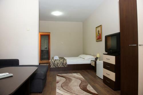 Hotel St.st. Constantine And Helena