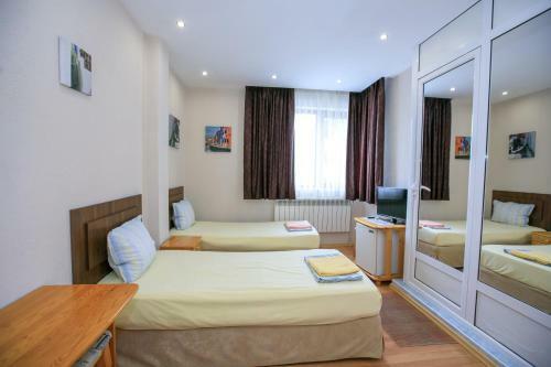 Hostal Guest House Amore