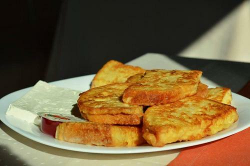 Hotel Avis