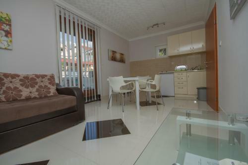 Apartmani Milena