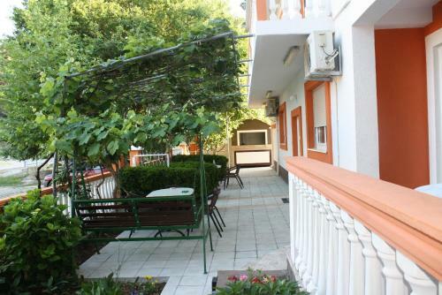 Apartments Brnjada Sutomore