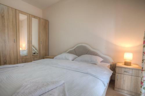 Tifany Apartments