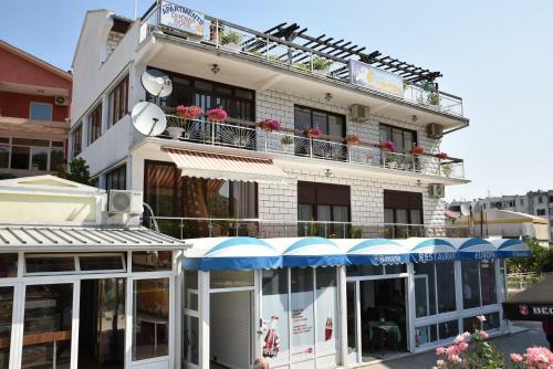 Hostal Guest House Evropa