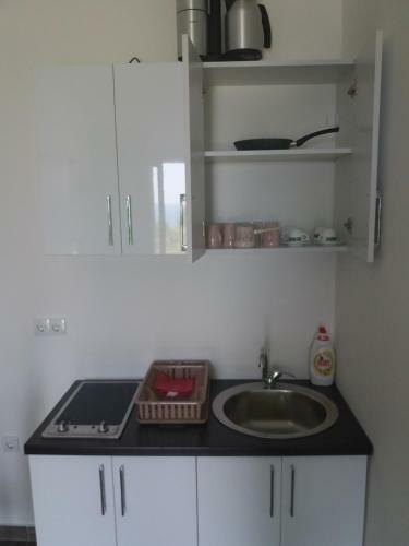 Zara Apartments