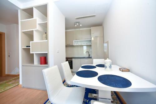 Apartments Richmond Delux
