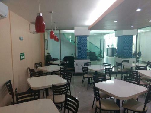 Hotel Los Faroles