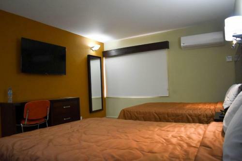 El Camino Hotel & Suites