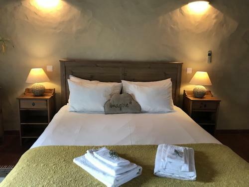 Hostal Herdade Do Freixial - Turismo Rural