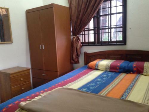 D'embun Homestay Airport Lodge