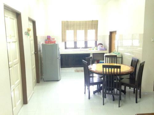 D'embun Homestay Airport Lodge