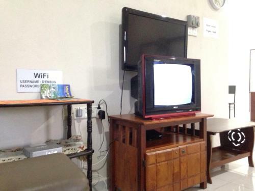 D'embun Homestay Airport Lodge