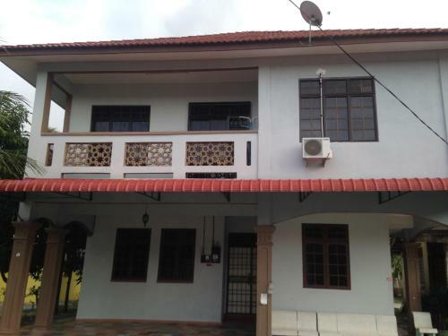 D'embun Homestay Airport Lodge
