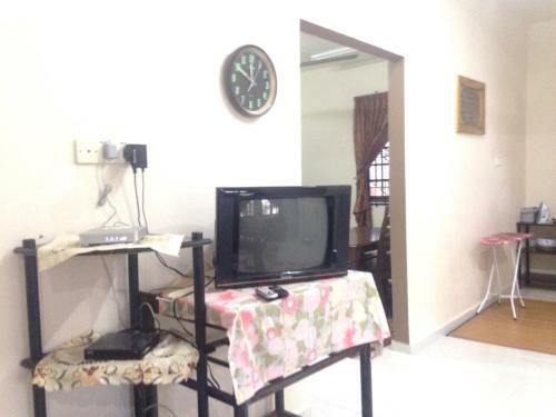 D'embun Homestay Airport Lodge