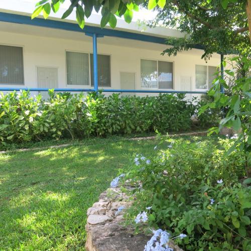 Hostal Bakab Hostel & Equestrian Amenities