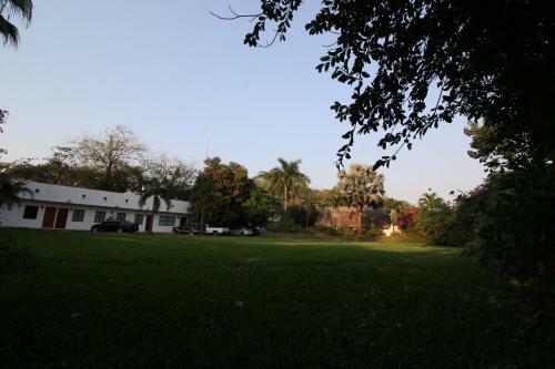 Hotel Villa Blanca Suites