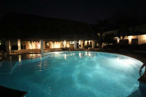 Hotel Villa Blanca Suites