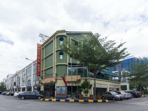 Oyo 604 Hotel Est Equine Park