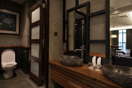 Vangohh Eminent Hotel & Spa