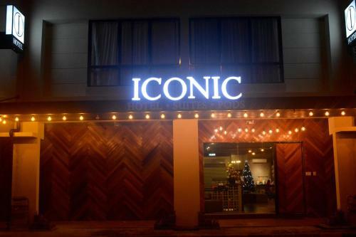 Iconic Suites & Pods Hotel