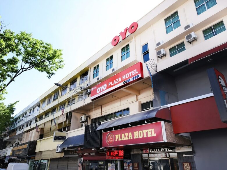 Oyo 699 Plaza Hotel